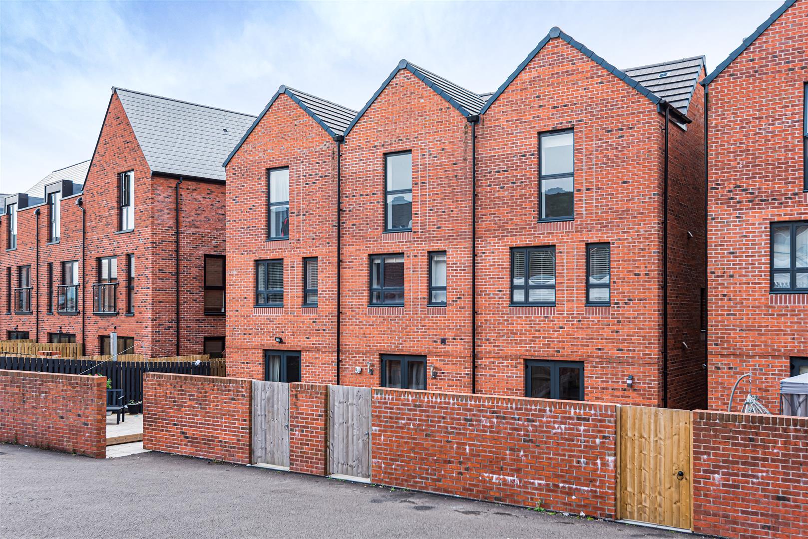 Langdon Road, Swansea, SA1 8RE